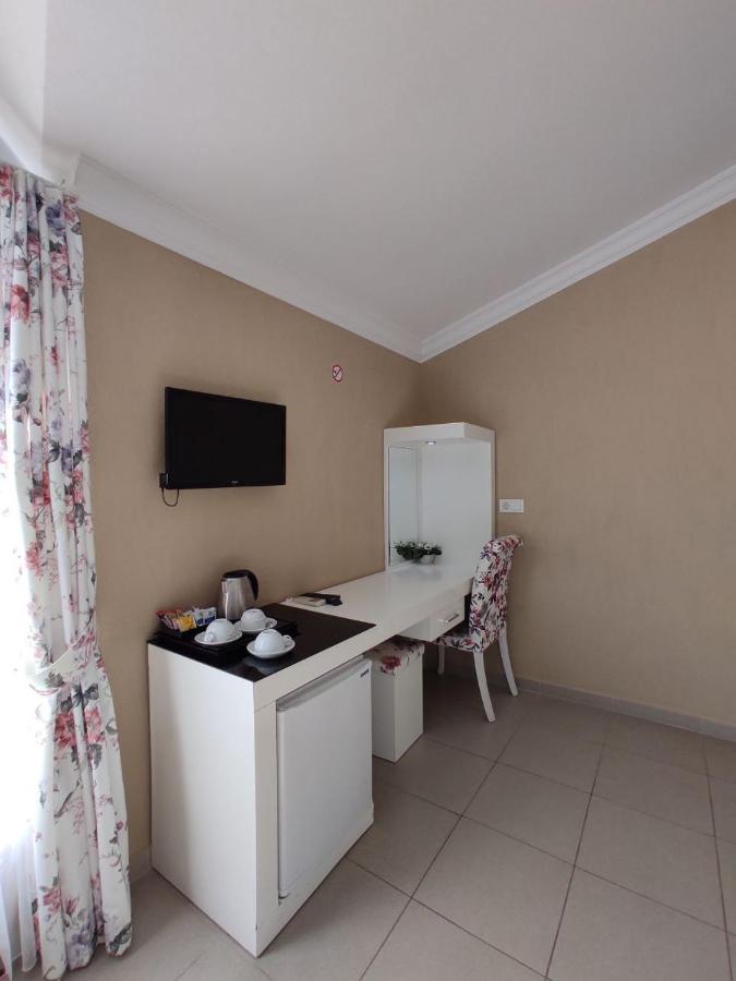 אולודניץ Mimoza Hotel מראה חיצוני תמונה