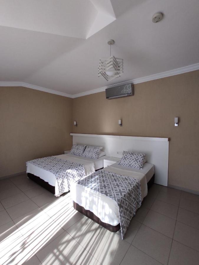 אולודניץ Mimoza Hotel מראה חיצוני תמונה
