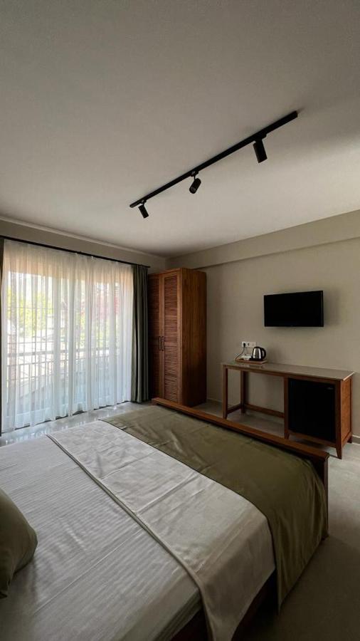 אולודניץ Mimoza Hotel מראה חיצוני תמונה