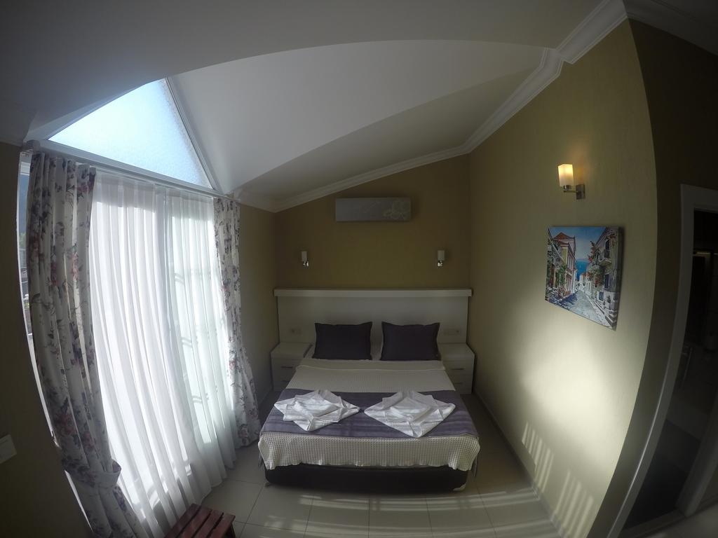 אולודניץ Mimoza Hotel מראה חיצוני תמונה