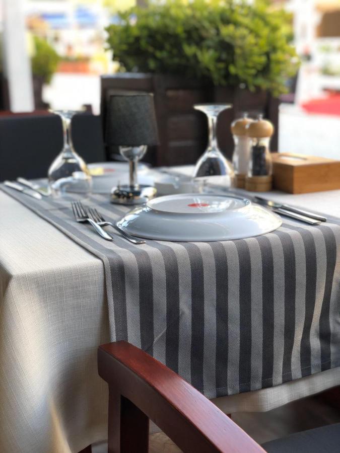 אולודניץ Mimoza Hotel מראה חיצוני תמונה